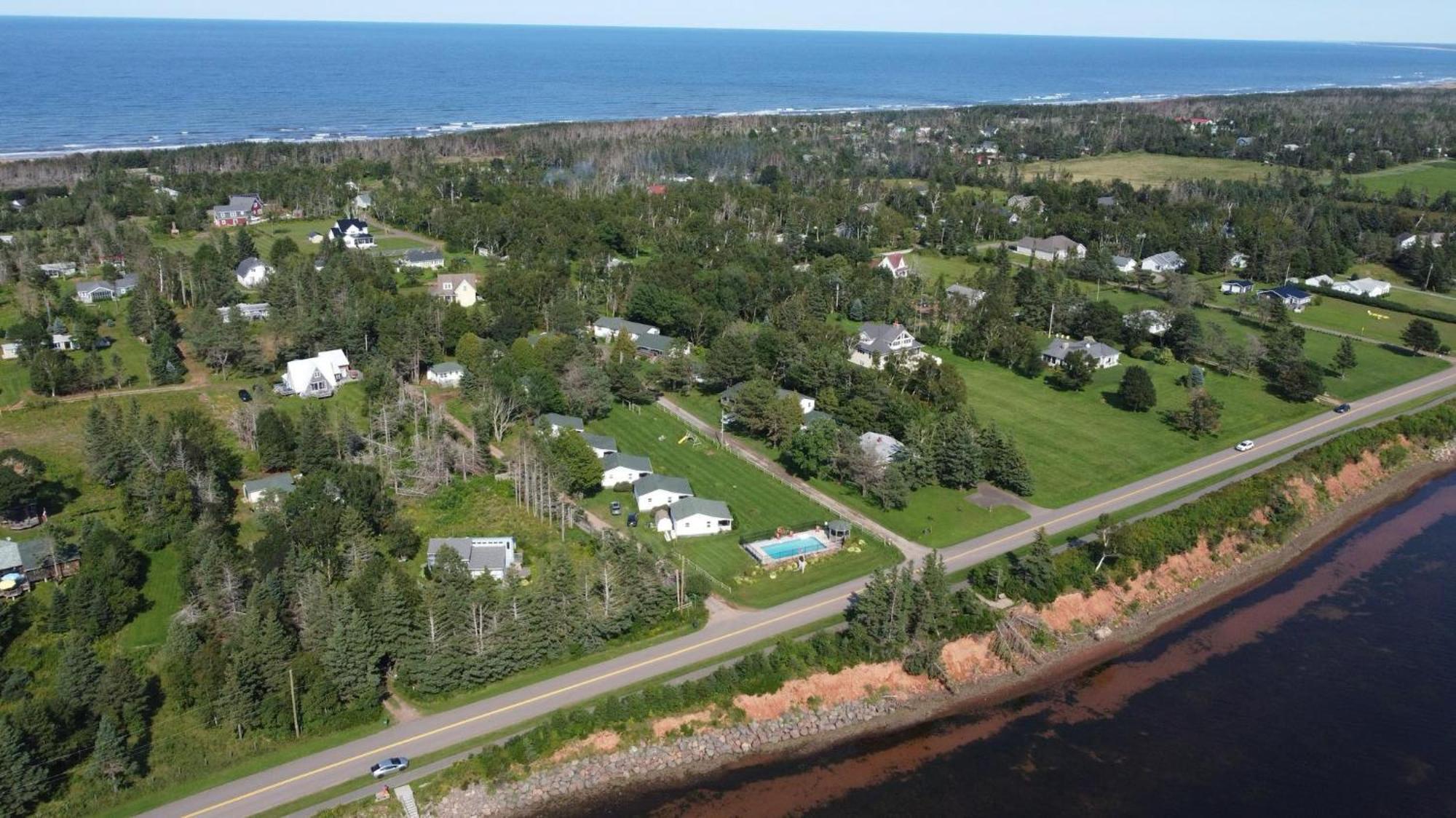 By The Bay Cottages Stanhope Exterior photo